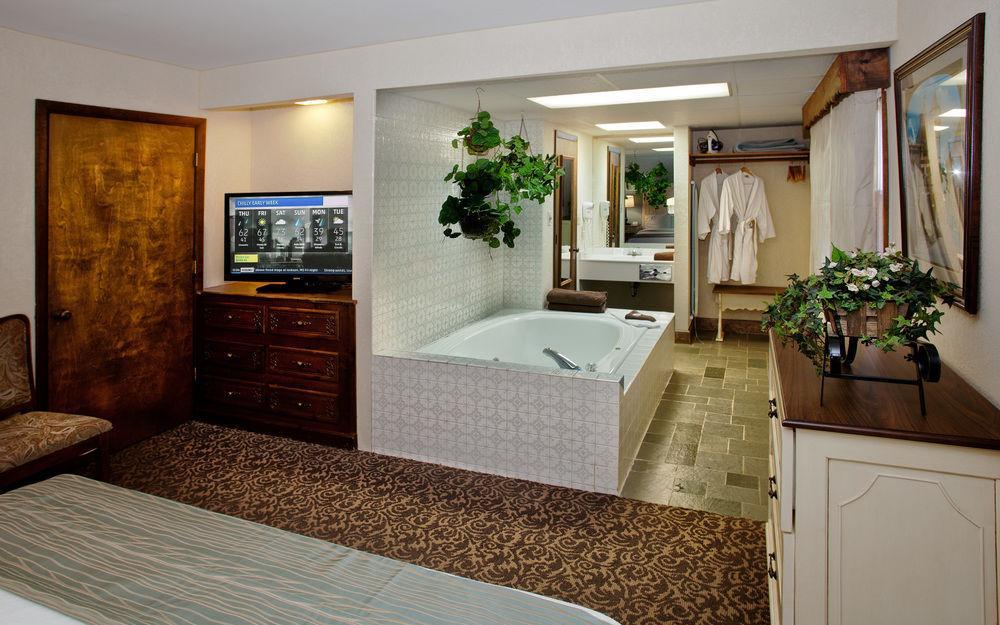 Helendorf River Inn, Suites & Conference Center Eksteriør billede